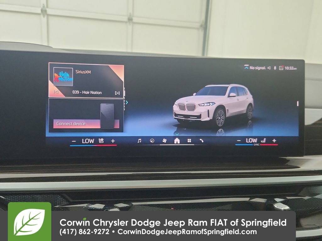 Used 2025 BMW X5 xDrive50e AWD/4WD image 23