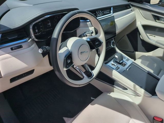 Used 2026 Jaguar F-PACE R-Dynamic S AWD/4WD image 7