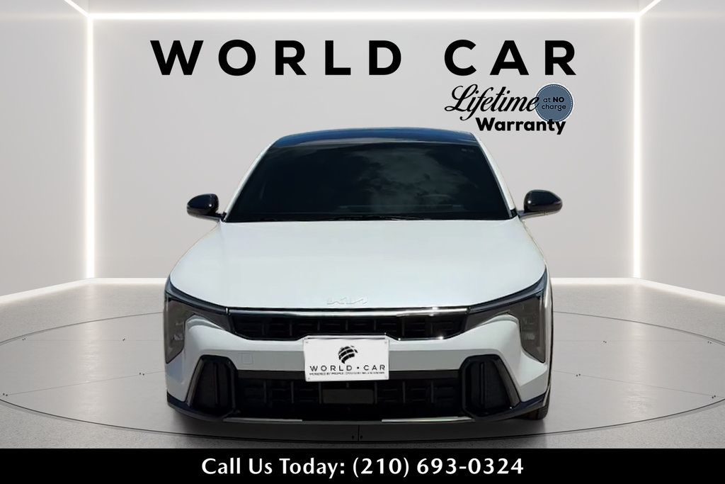 Used 2025 Kia K4 GT-Line w/ GT-Line Sunroof Package FWD image 2