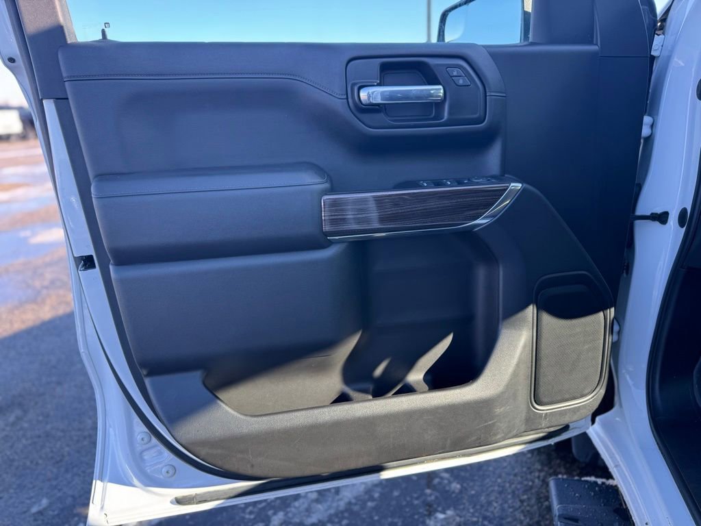 Used 2022 Chevrolet Silverado 1500 LT w/ Bed Protection Package image 15