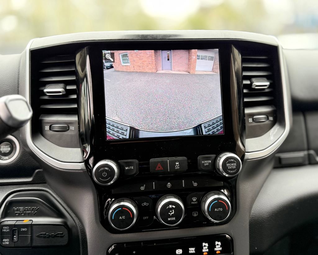 Used 2020 RAM 3500 Big Horn w/ Level 2 Equipment Group AWD/4WD image 31