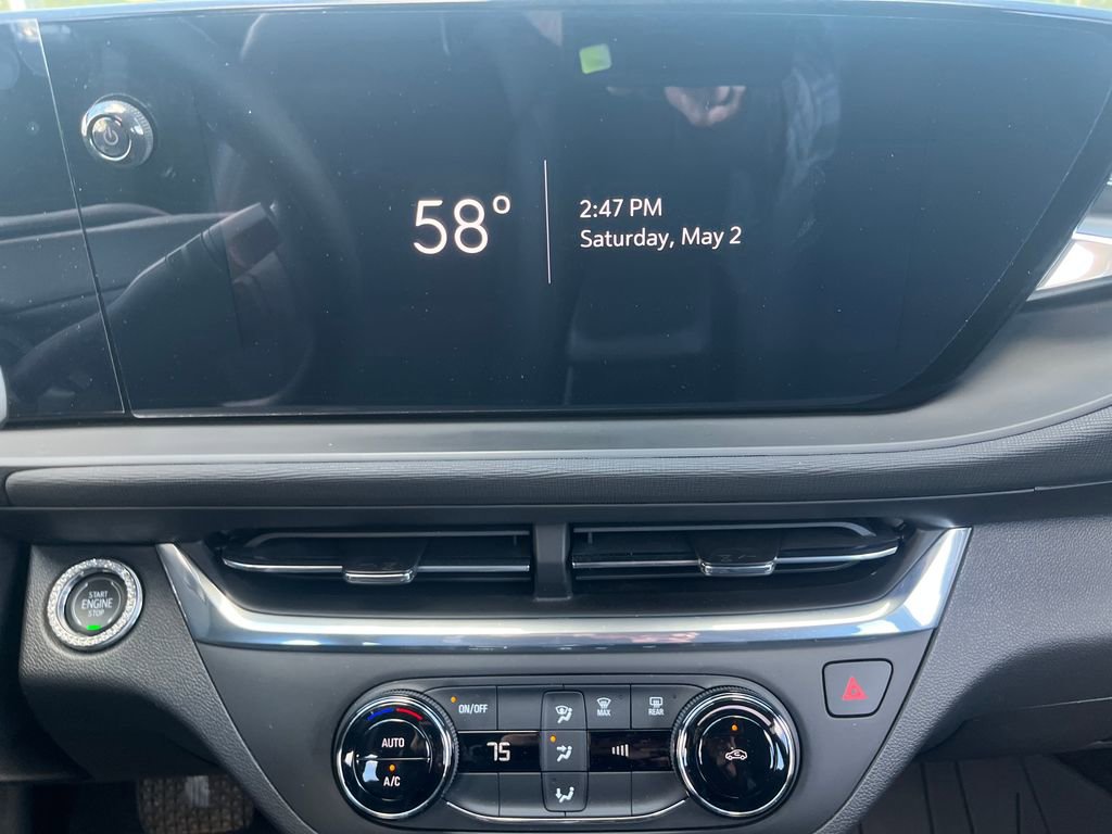 Used 2024 Buick Envista Preferred w/ Advanced Safety Package FWD image 20