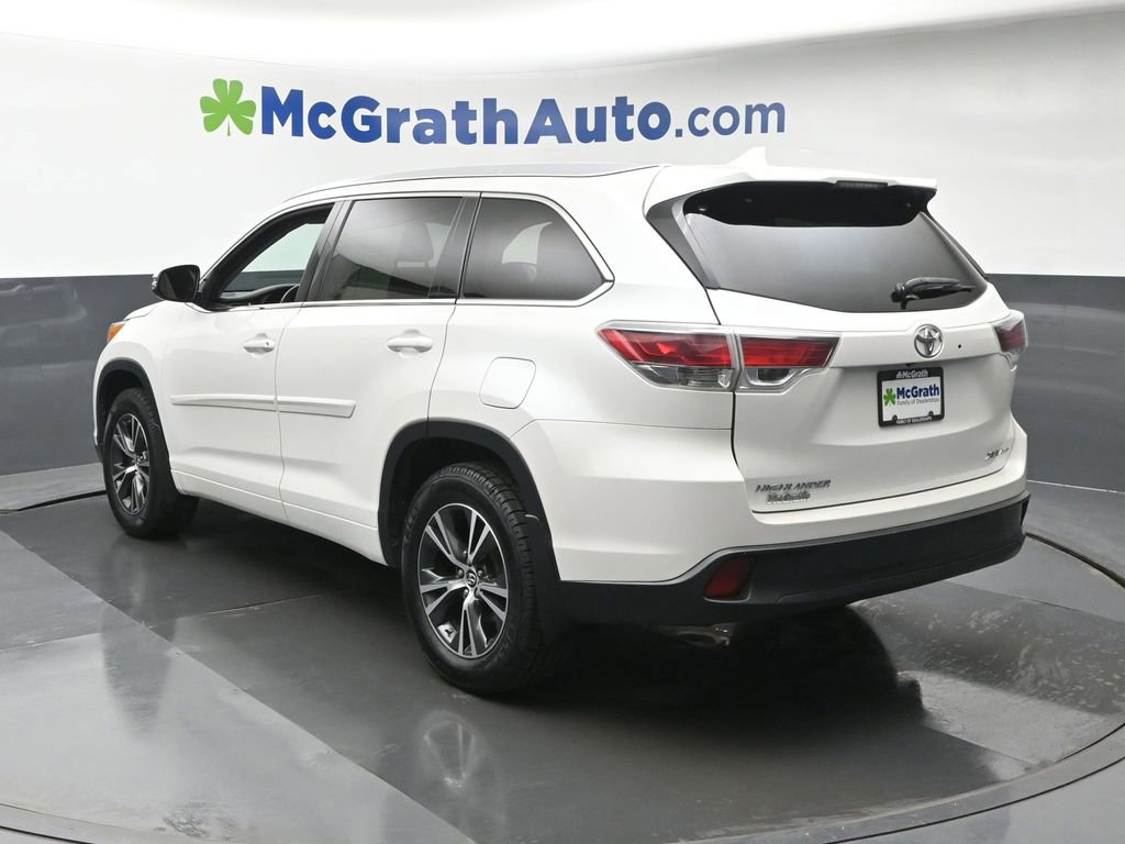 Used 2016 Toyota Highlander XLE AWD/4WD image 22