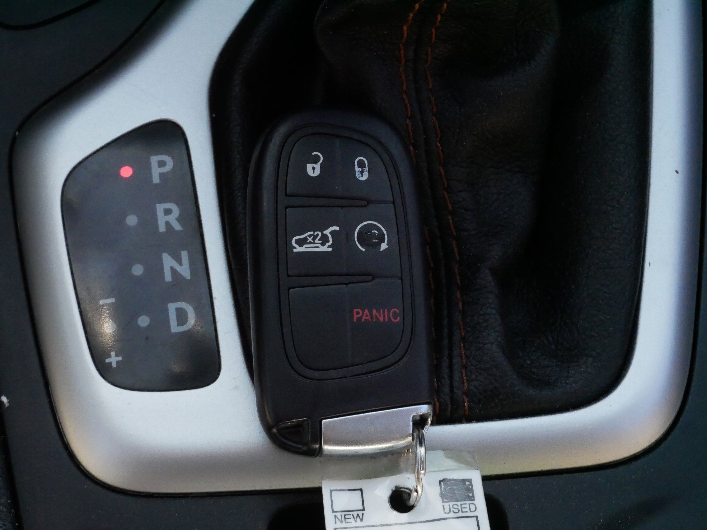 Used 2015 Jeep Cherokee Limited w/ Luxury Group AWD/4WD image 33