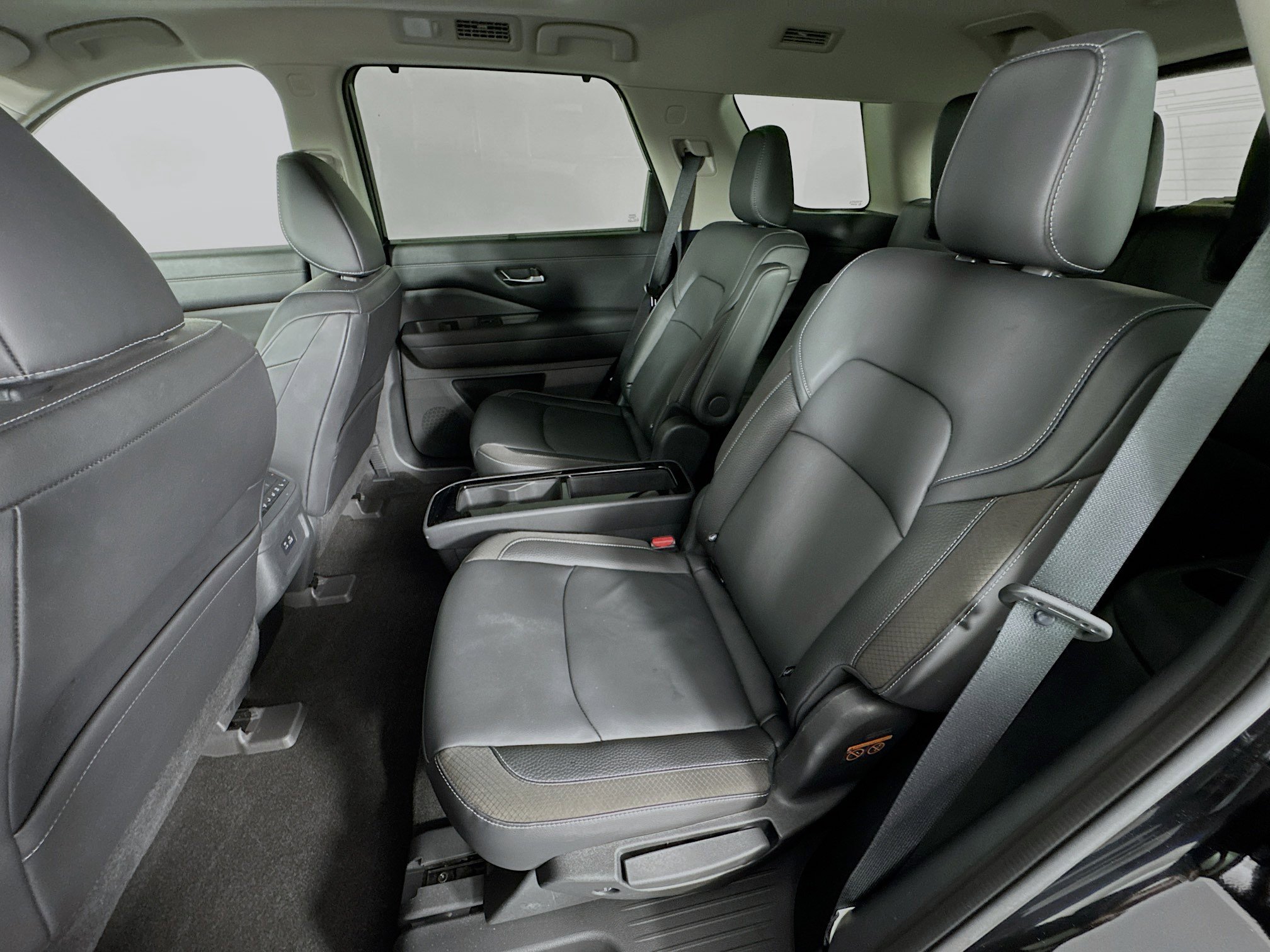 Used 2022 Nissan Pathfinder SL w/ SL Premium Package AWD/4WD image 26
