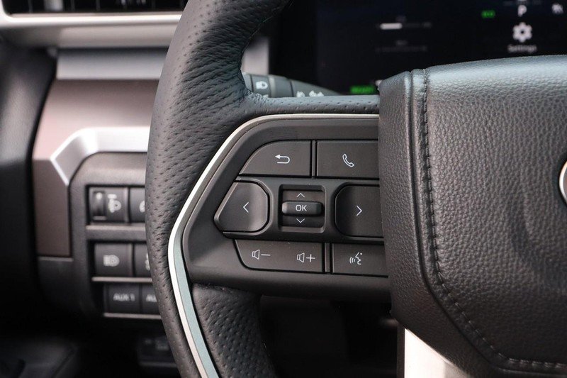 New 2025 Toyota Tacoma TRD Off-Road image 12