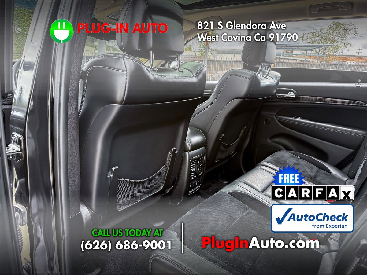 Used 2012 Jeep Grand Cherokee SRT8 w/ Luxury Group II AWD/4WD image 10