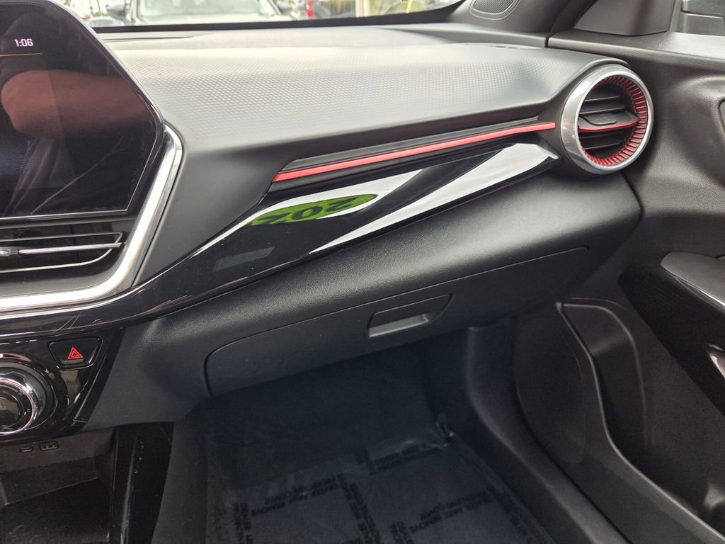 Certified 2024 Chevrolet Trax RS w/ Driver Confidence Package FWD image 27