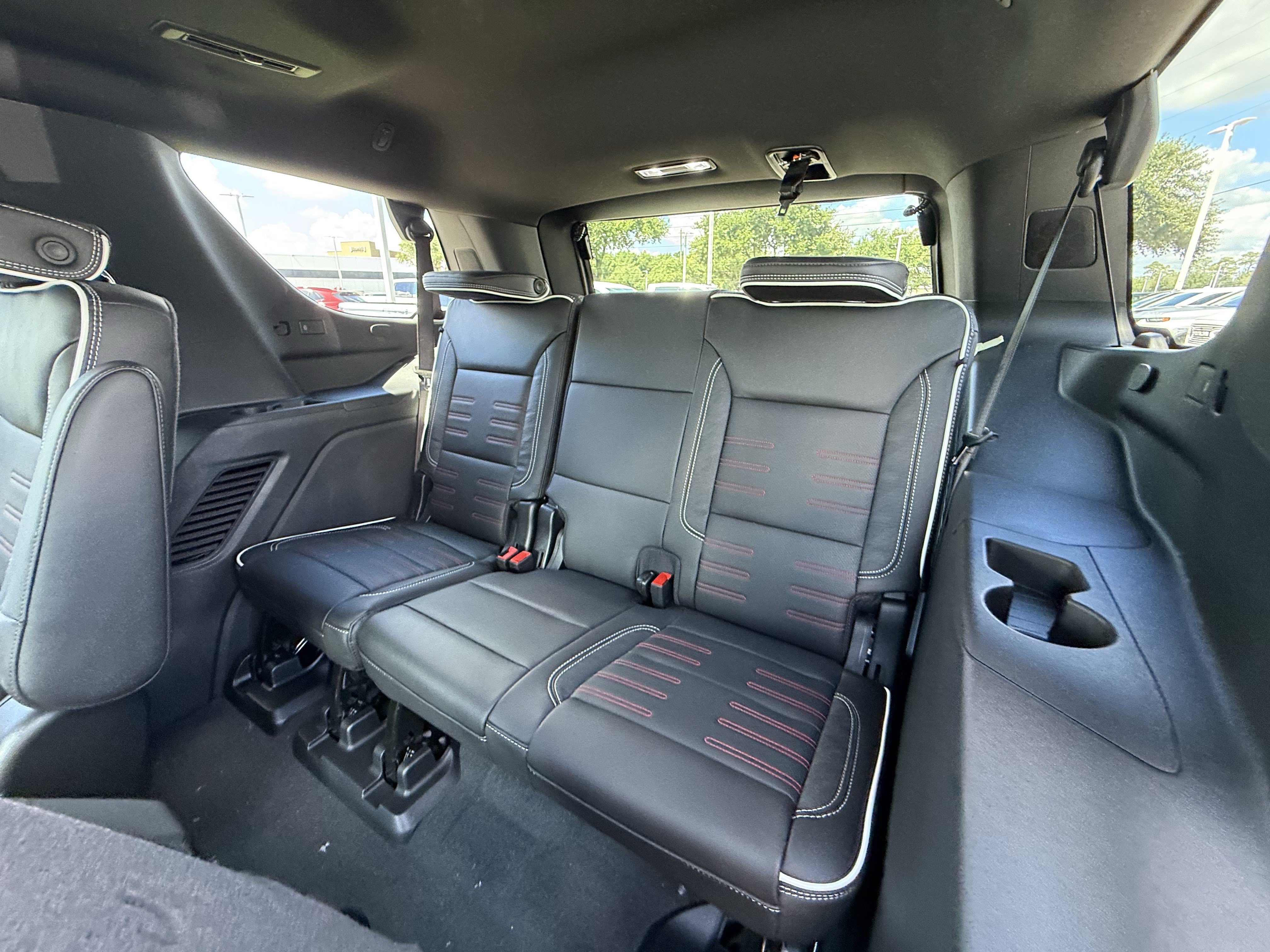New 2026 GMC Yukon AT4 Ultimate AWD/4WD image 16