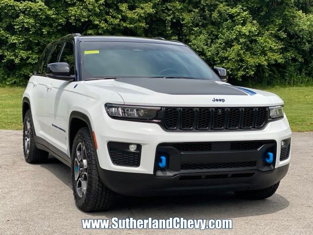 Used 2024 Jeep Grand Cherokee Trailhawk w/ Luxury Tech Group III AWD/4WD image 9