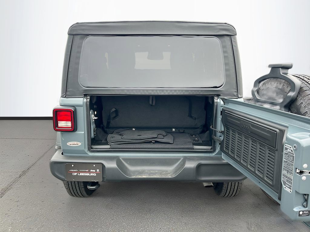 Certified 2025 Jeep Wrangler Sport AWD/4WD image 24