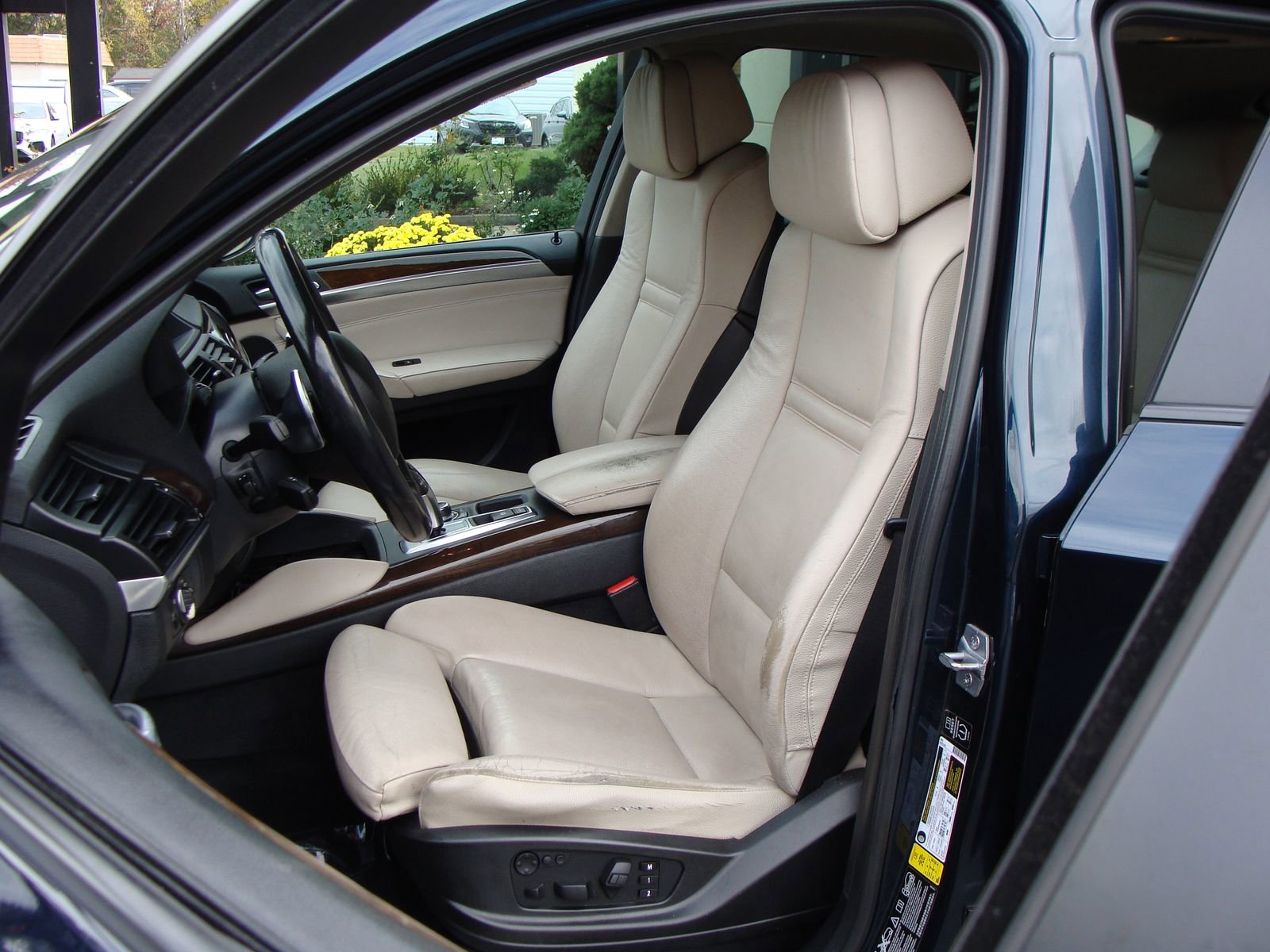 Used 2014 BMW X6 xDrive35i image 7