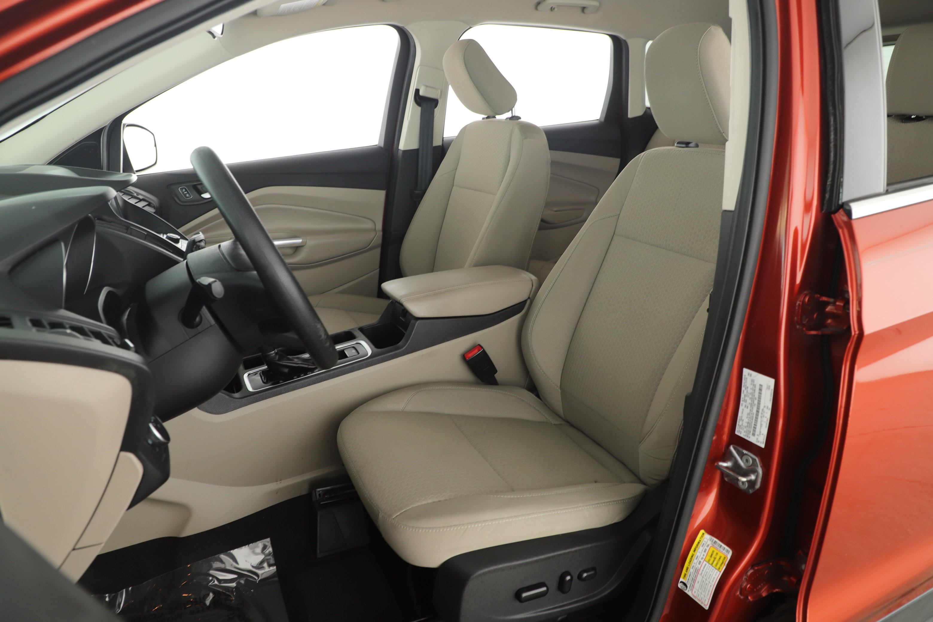 Used 2019 Ford Escape SE image 11