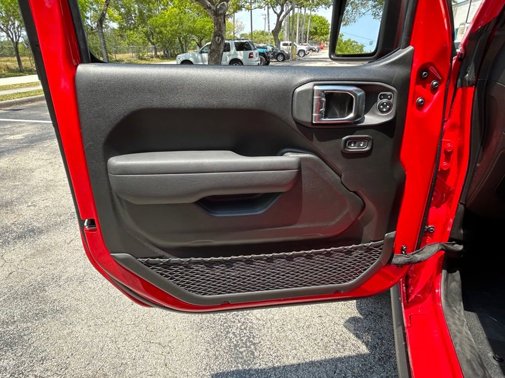 New 2024 Jeep Wrangler Unlimited Rubicon image 33