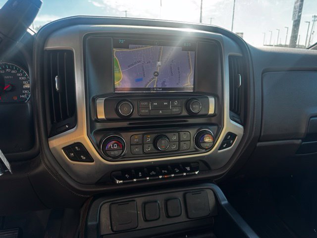 Used 2017 GMC Sierra 2500 SLT w/ Duramax Plus Package AWD/4WD image 15