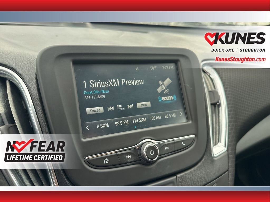 Used 2017 Chevrolet Malibu LT image 31