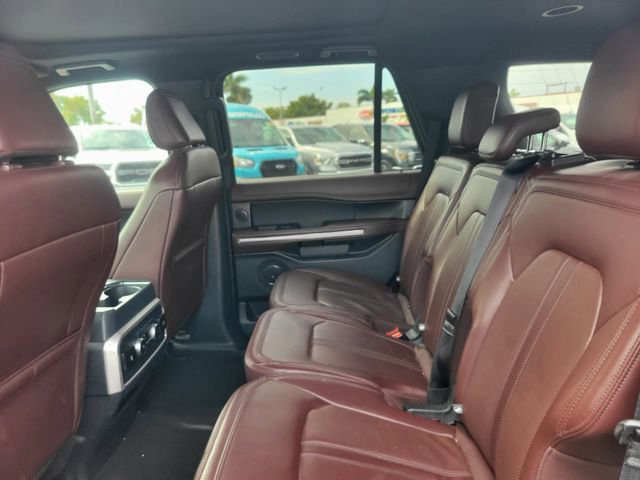 Used 2024 Ford Expedition Limited image 9