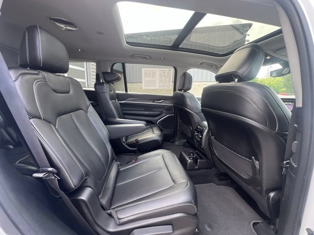 Used 2023 Jeep Grand Cherokee L Limited AWD/4WD image 14
