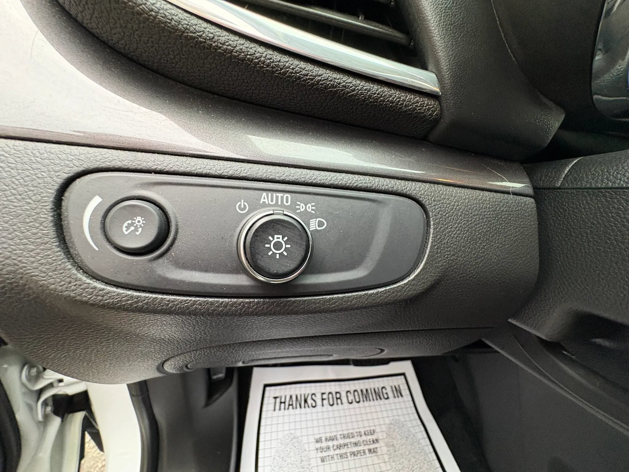 Used 2019 Buick Encore Preferred AWD/4WD image 29