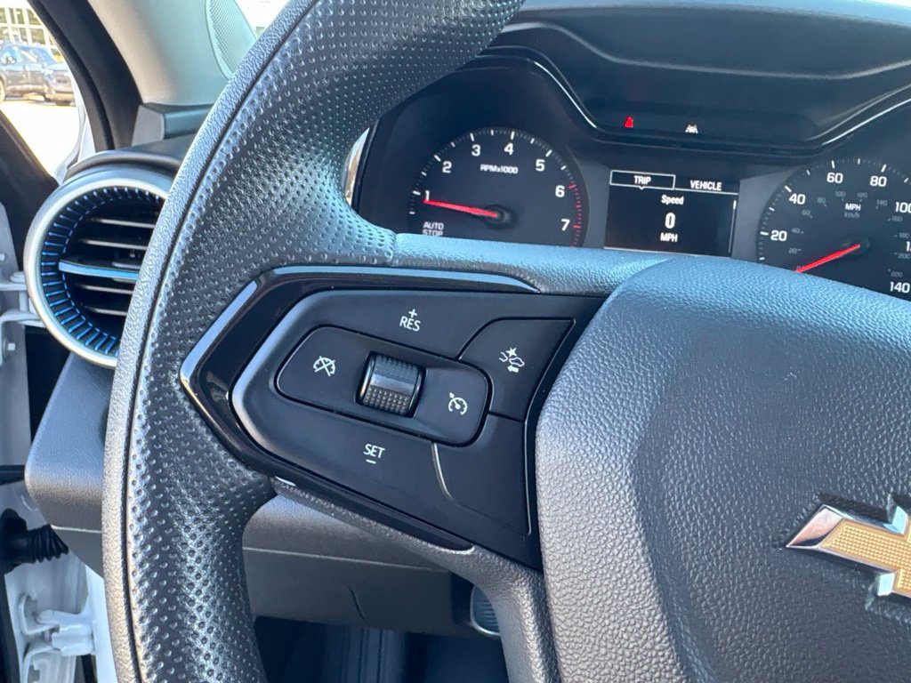 Used 2024 Chevrolet Trax LS w/ LS Convenience Package FWD image 19