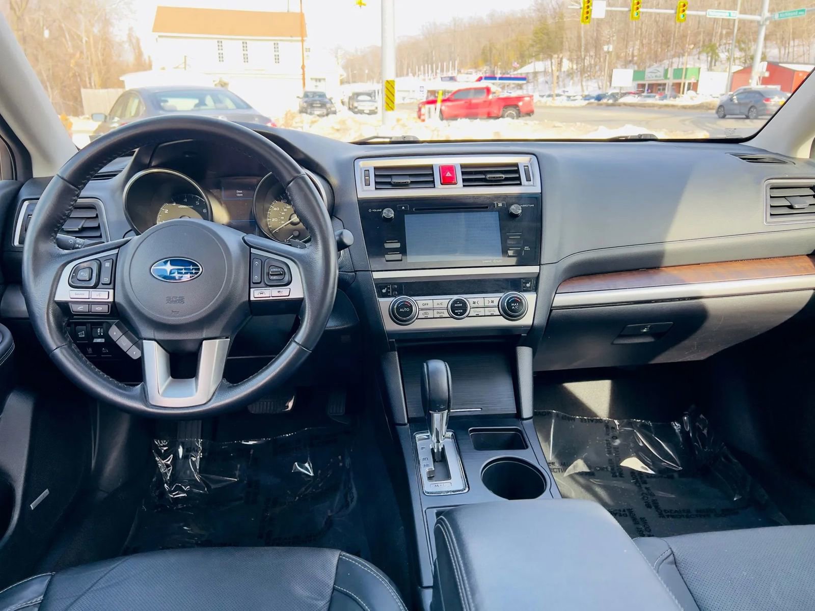 Used 2017 Subaru Outback 3.6R Limited image 23