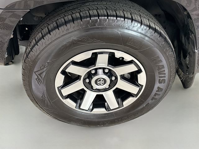 Used 2021 Toyota 4Runner TRD Off-Road Premium image 31