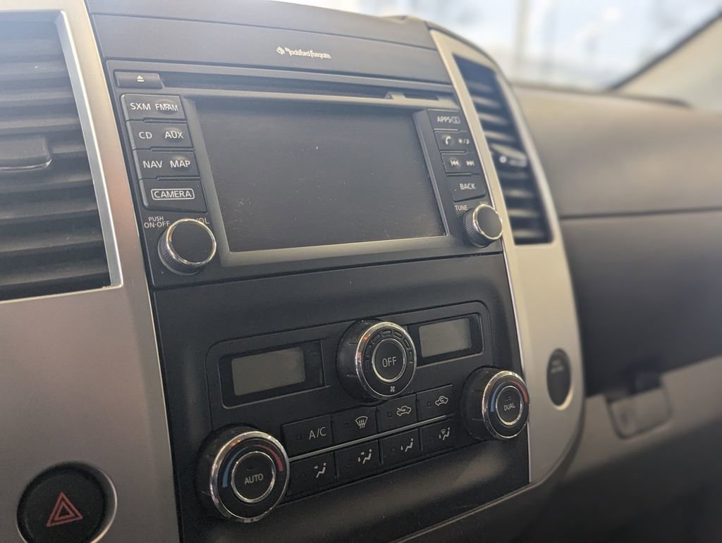 Used 2019 Nissan Frontier PRO-4X image 12
