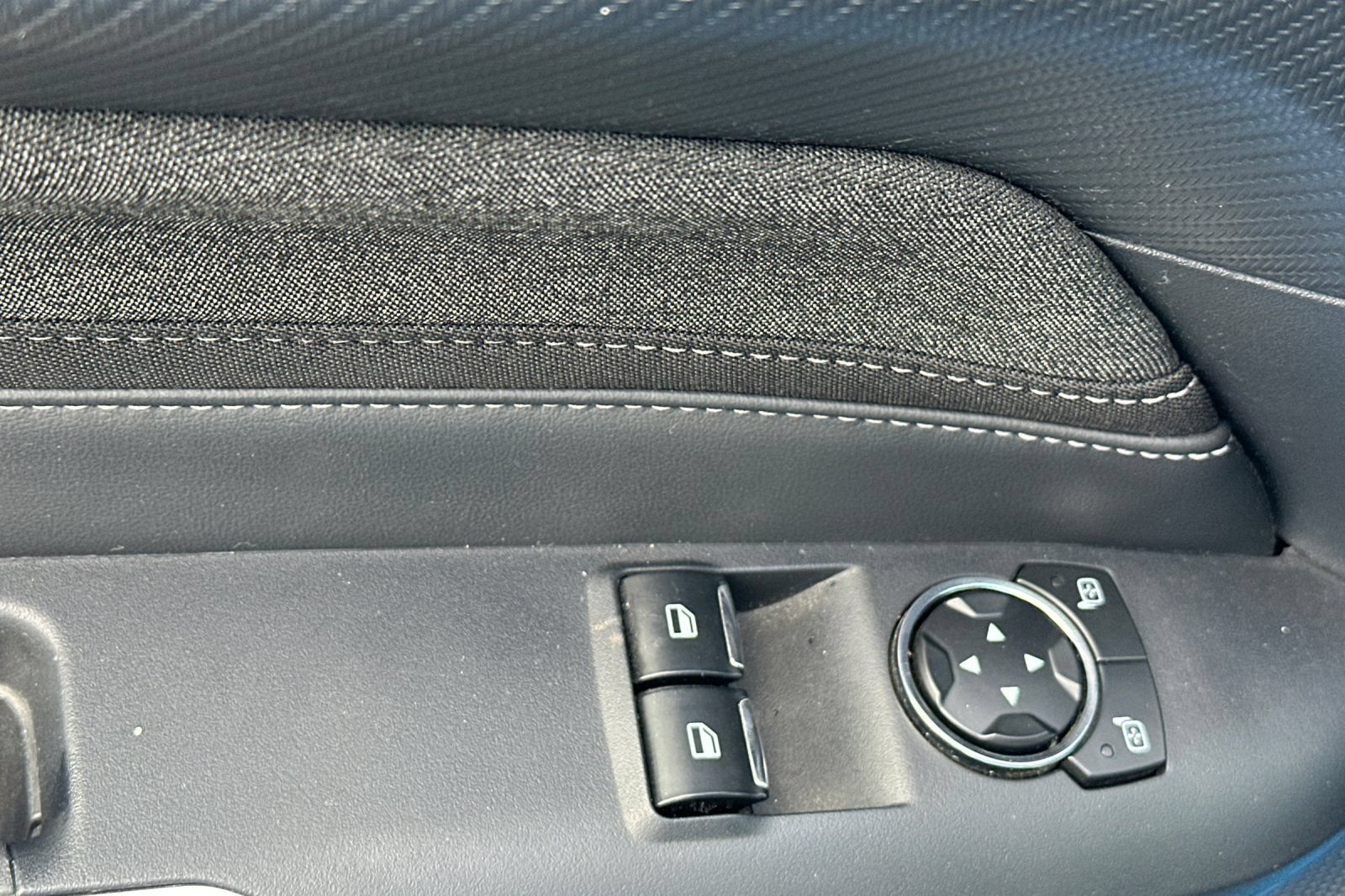 Used 2024 Ford Mustang Coupe RWD image 11