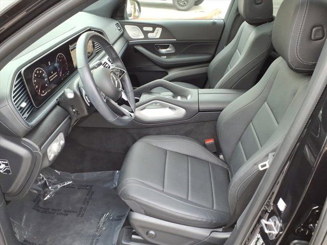 Used 2025 Mercedes-Benz GLS 450 4MATIC image 14
