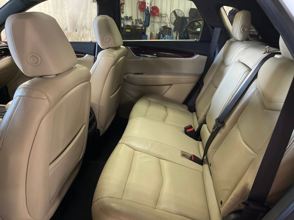 Used 2017 Cadillac XT5 Luxury w/ Driver Awareness Package image 26