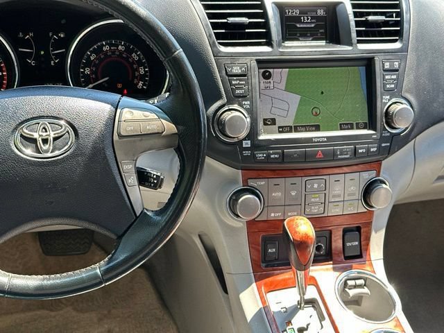 Used 2010 Toyota Highlander Limited AWD/4WD image 33
