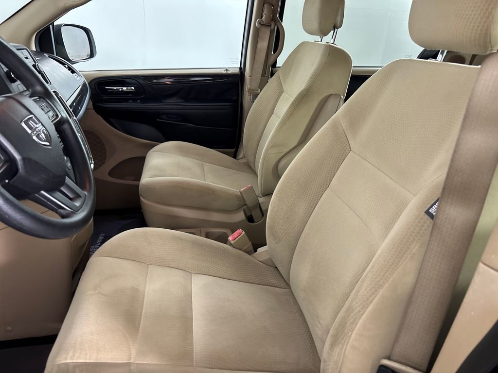 Used 2016 Dodge Grand Caravan SE w/ Quick Order Package 29E SE image 8
