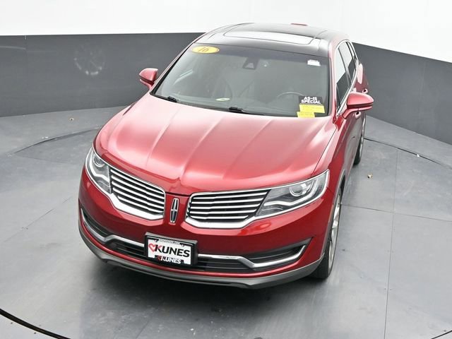 Used 2016 Lincoln MKX Reserve w/ Driver Assistance Package image 14