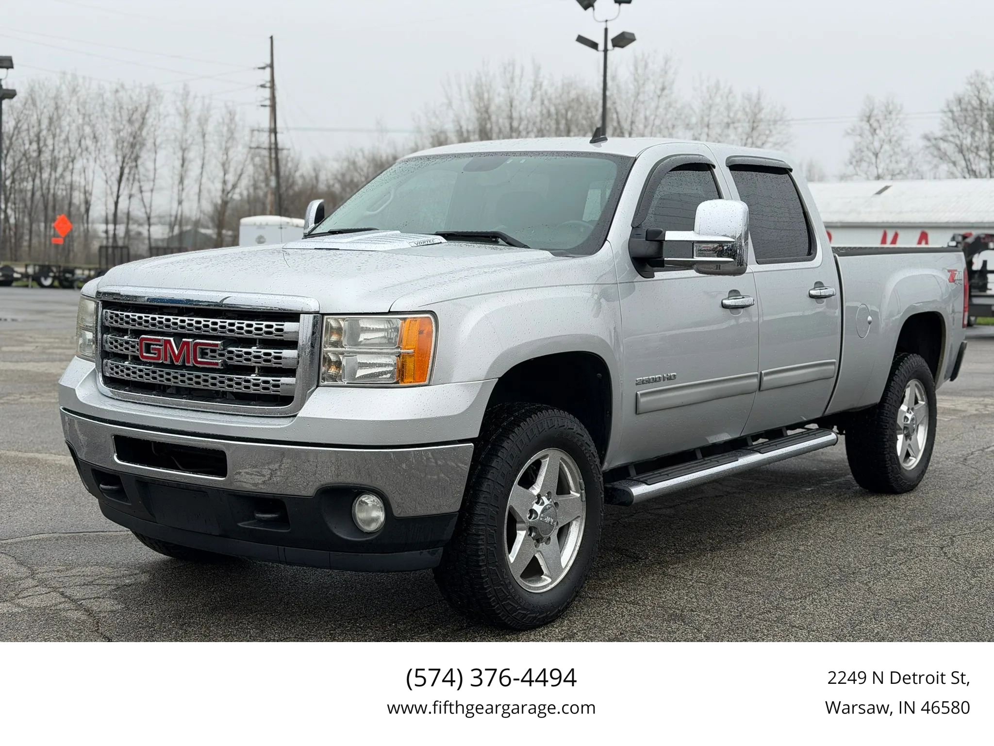 Used 2011 GMC Sierra 2500 SLE w/ SLE Preferred Package AWD/4WD image 1