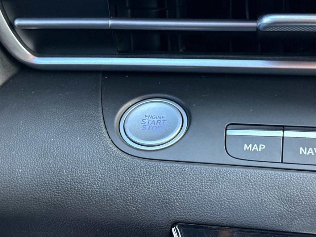 Certified 2023 Hyundai Elantra SEL w/ Convenience Package image 28