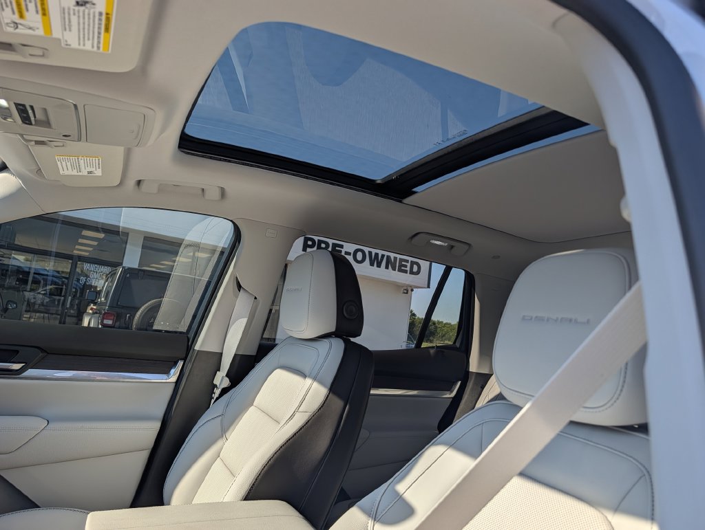 New 2027 GMC Terrain Denali w/ LPO, Floor Liner Package AWD/4WD image 23