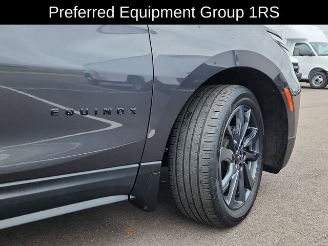 Used 2022 Chevrolet Equinox RS w/ Infotainment Package image 17