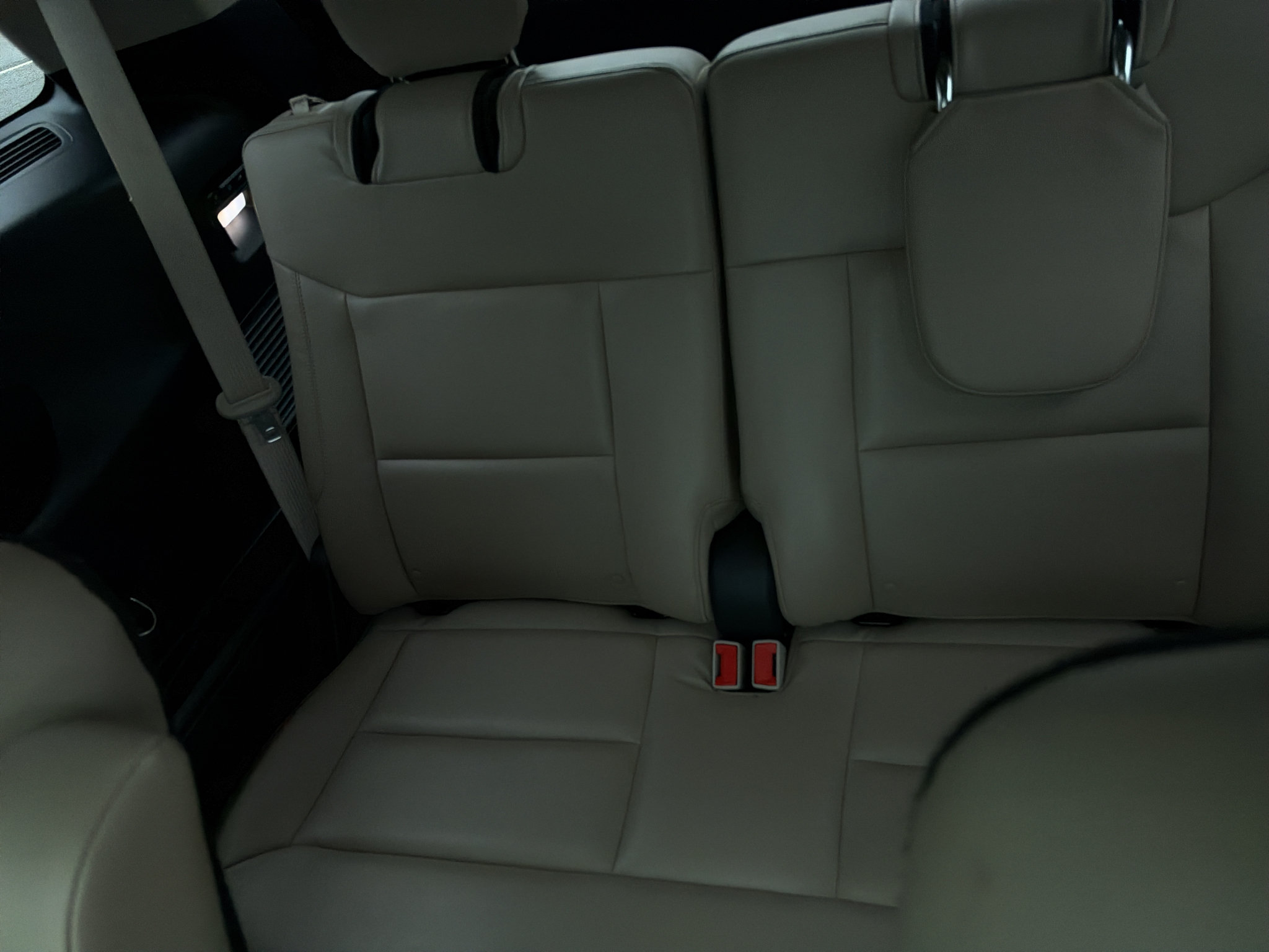 Used 2020 Ford Explorer Limited RWD image 13