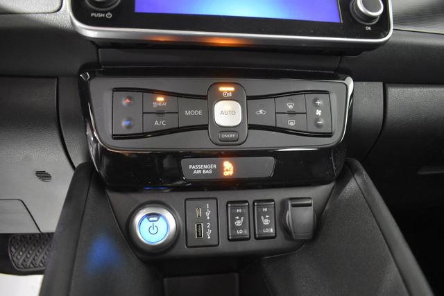 Certified 2025 Nissan Leaf SV Plus image 18