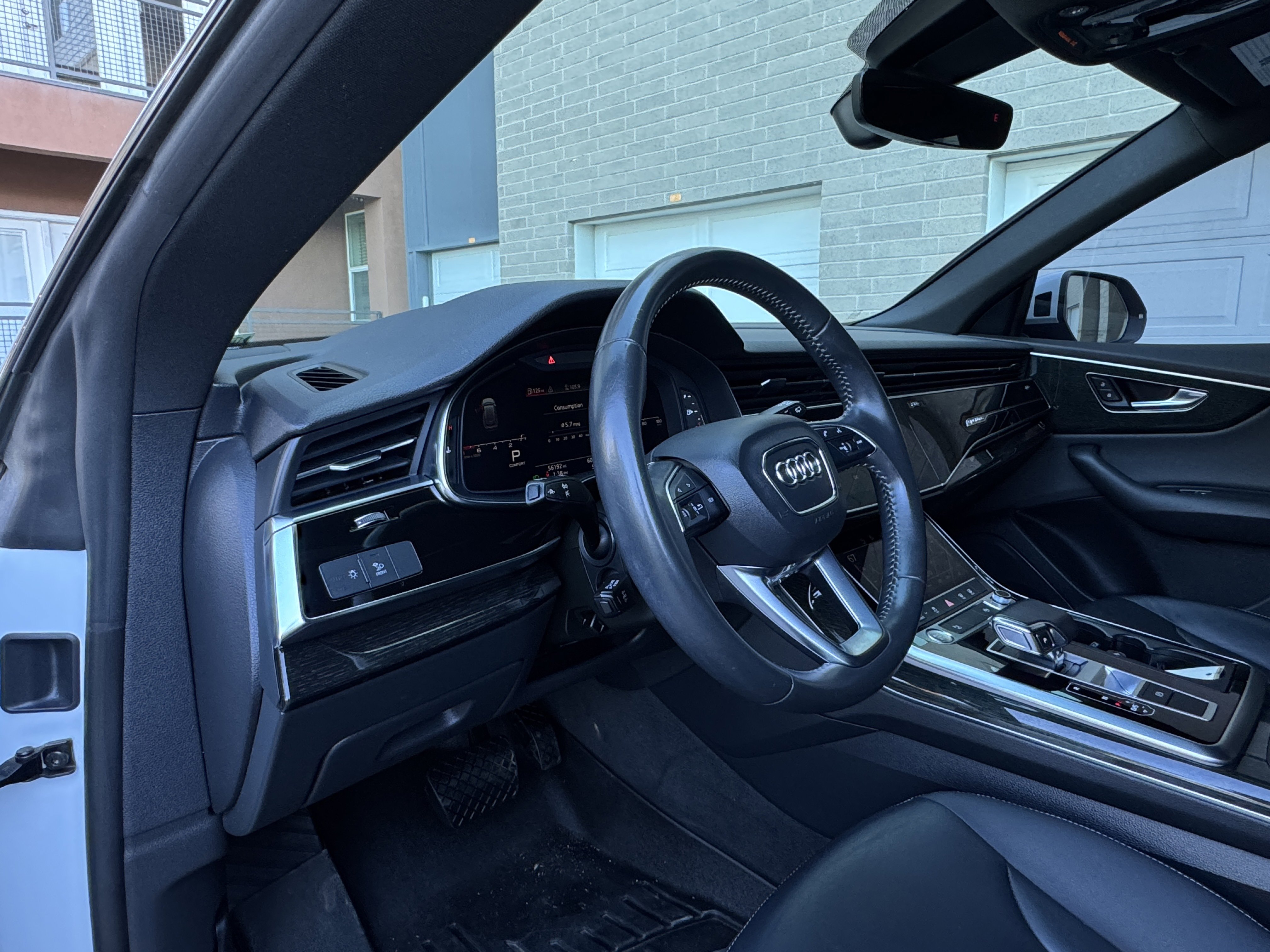 Used 2020 Audi Q8 Premium w/ Black Optic Package image 25