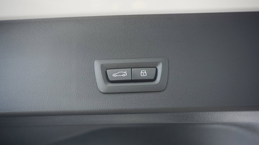 Used 2026 BMW X3 xDrive30 w/ Convenience Package image 6