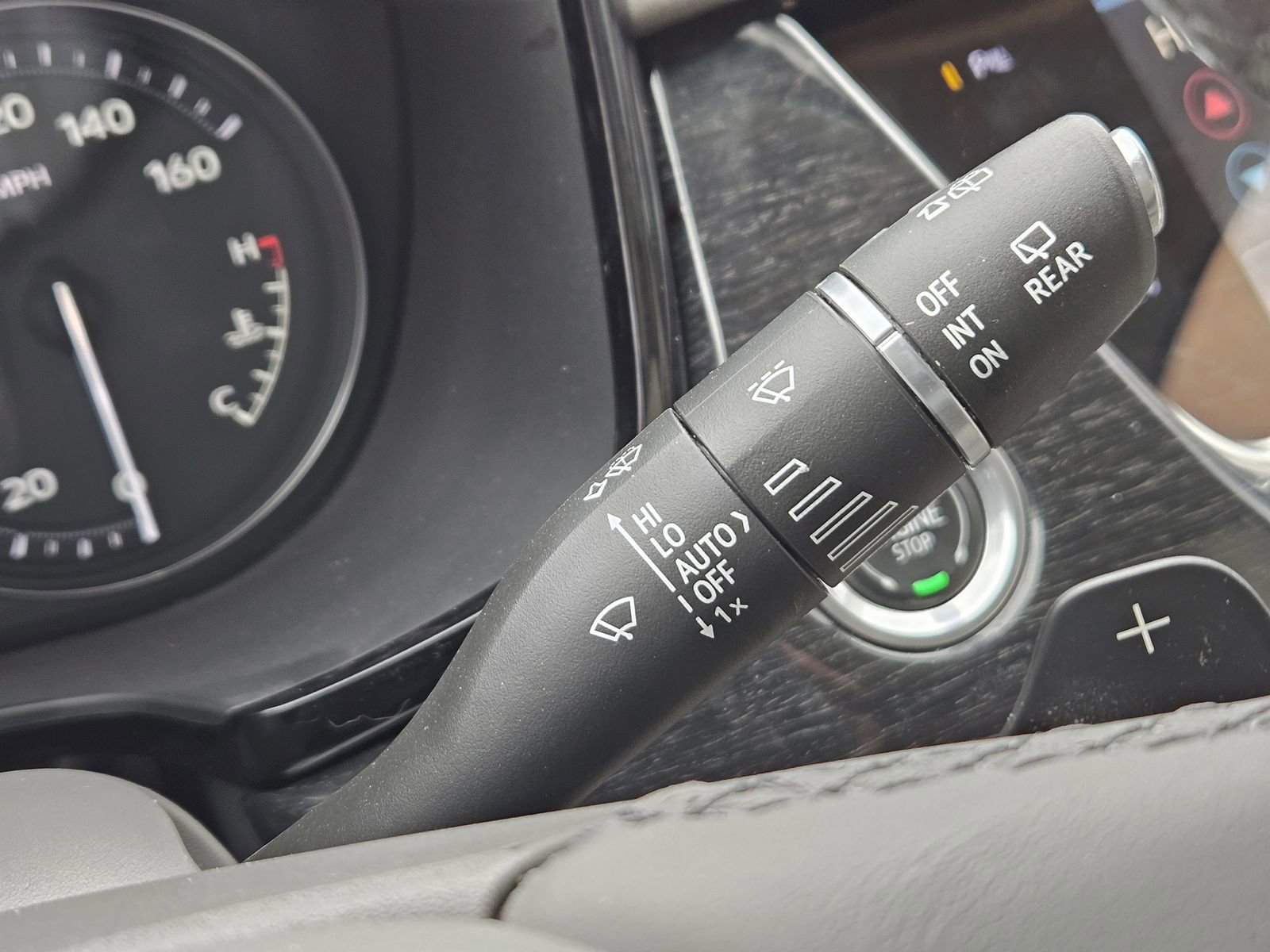 Used 2021 Cadillac XT6 Premium Luxury image 28