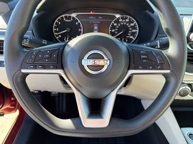 Used 2025 Nissan Altima 2.5 SV FWD image 28
