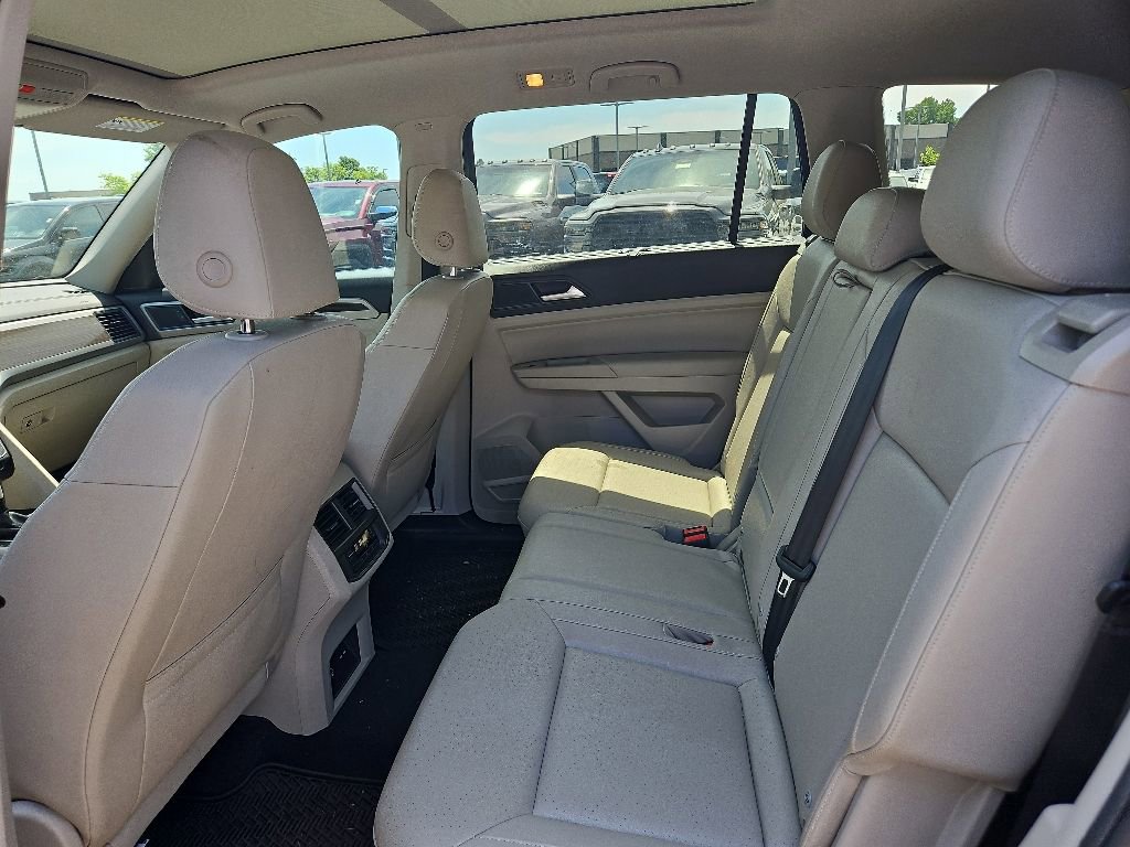 Used 2020 Volkswagen Atlas SE w/ Panoramic Sunroof Package AWD/4WD image 15
