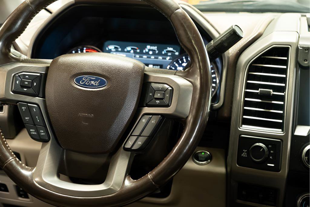 Used 2019 Ford F350 Limited AWD/4WD image 8