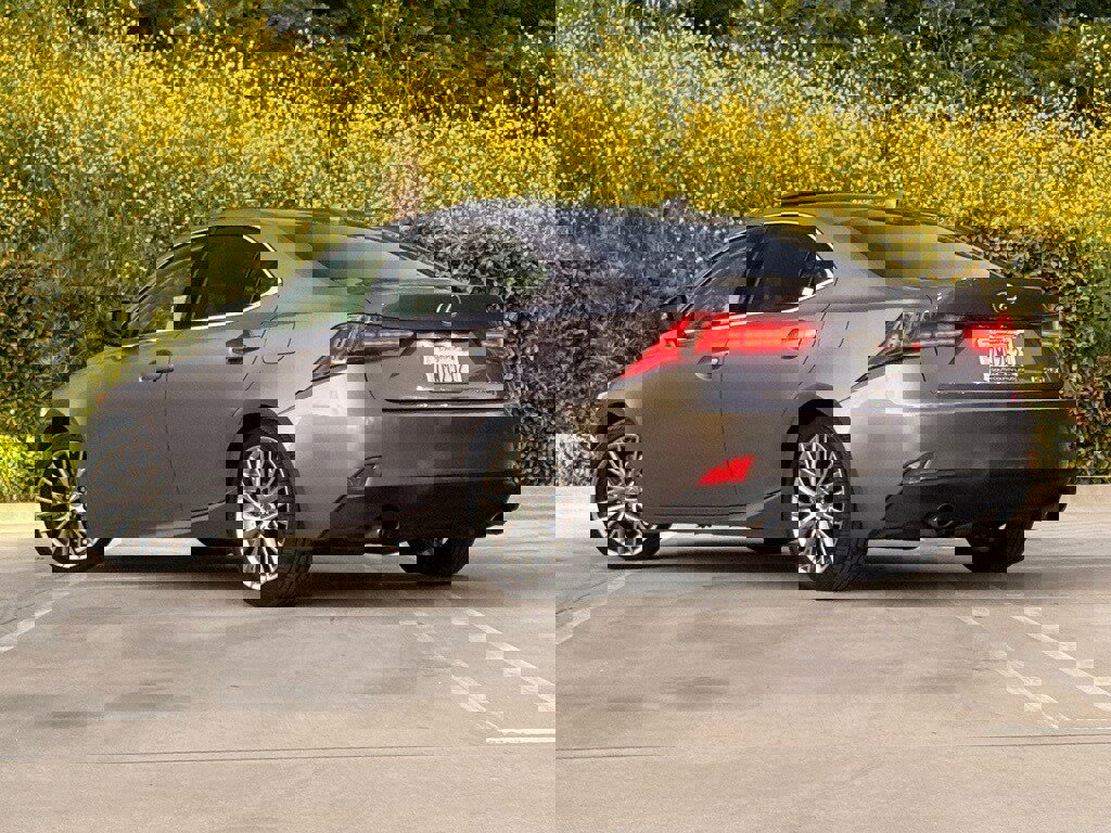 Used 2015 Lexus IS 250 w/ Navigation System Package image 2