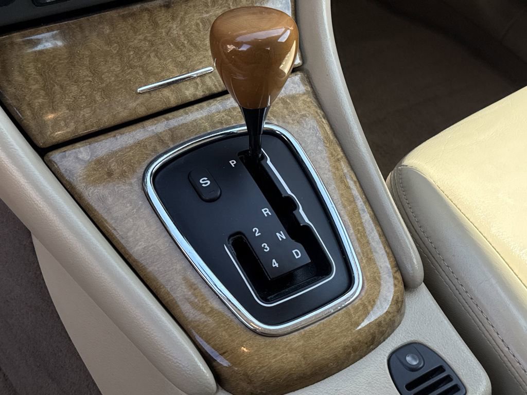 Used 2004 Jaguar X-TYPE 3.0 image 23