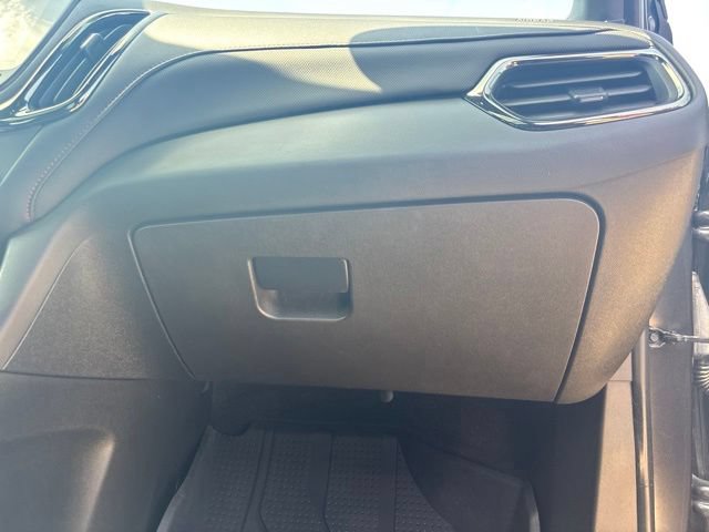 Used 2022 Chevrolet Equinox RS w/ RS Leather Package AWD/4WD image 49