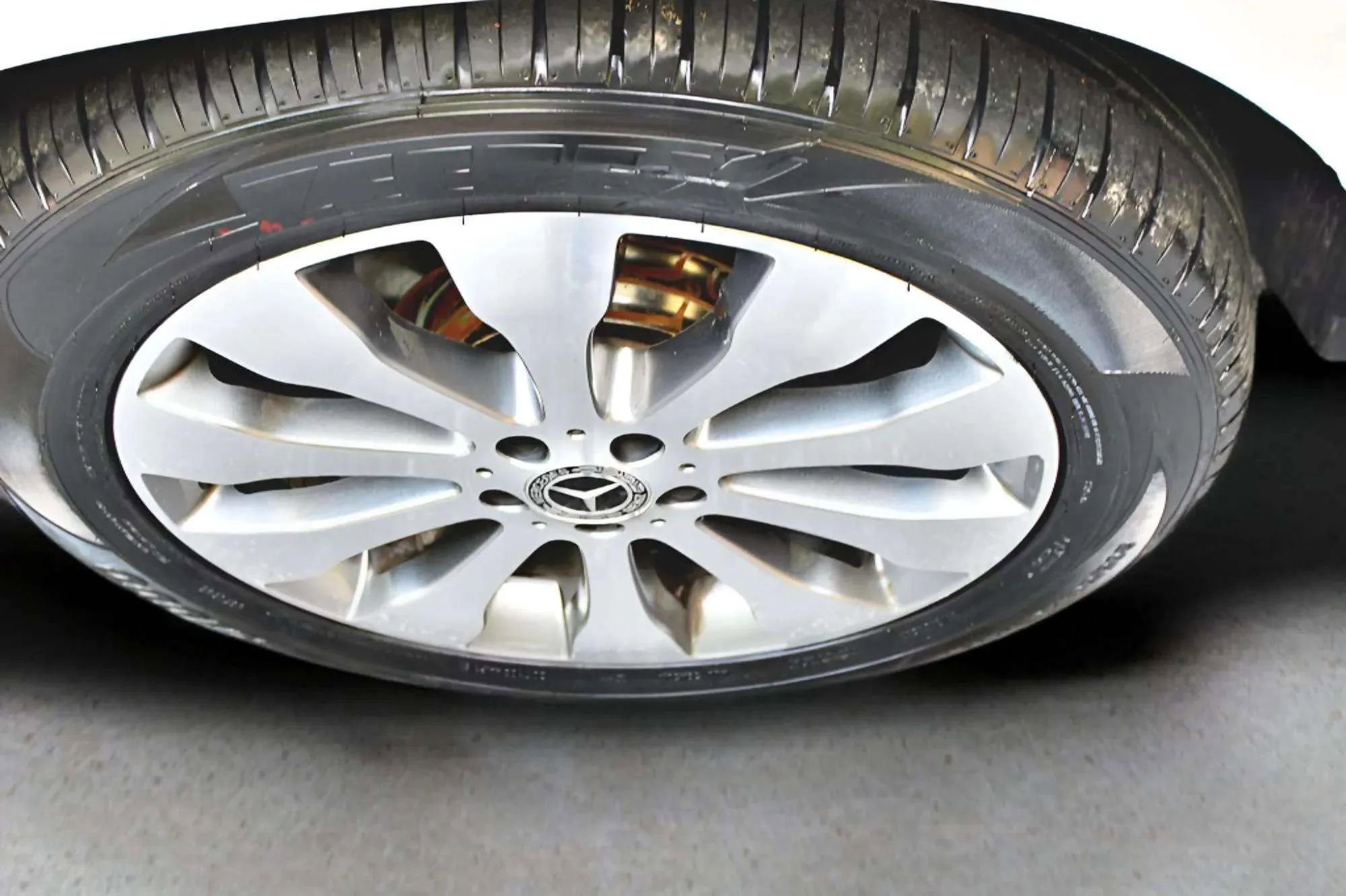 Used 2019 Mercedes-Benz GLS 450 4MATIC image 45