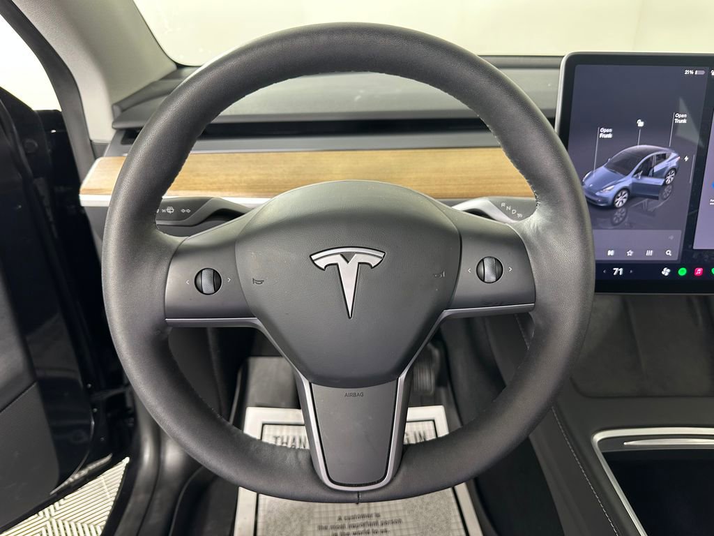 Used 2024 Tesla Model Y Long Range AWD/4WD image 26